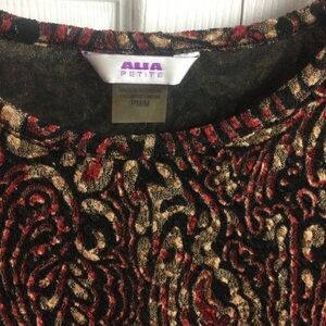 Aqua Petite Black and Red Patterned Top